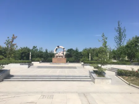 Taibai Mountain Express Hotel, Meixian County Отели рядом с достопримечательностью «Red River Valley»