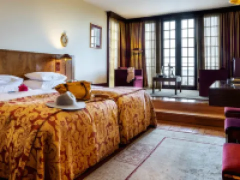 Pousada Mosteiro de Guimaraes โรงแรมในกีมาไรช์