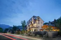 Anji Xizhu Yunshang Grassland Ski Hot Spring Meisu Hotels in Anji