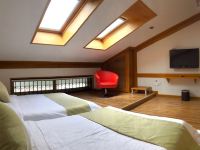 格盟酒店(三清山风景区店) - 特色榻榻米双床房