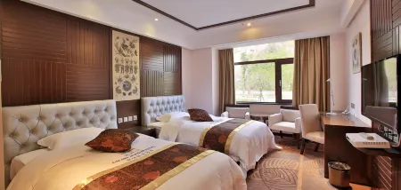 Yinhe Holiday Hotel