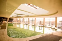 Gold Time Hotel - Romantic