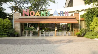 Noah’s Ark Hotel & Resort Hotels near Hang Tau Tsuen Sitting-out Area