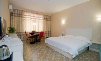 Luotian Mingyang Holiday Hotel