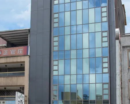 Just Live Inn Hotels in Keelung