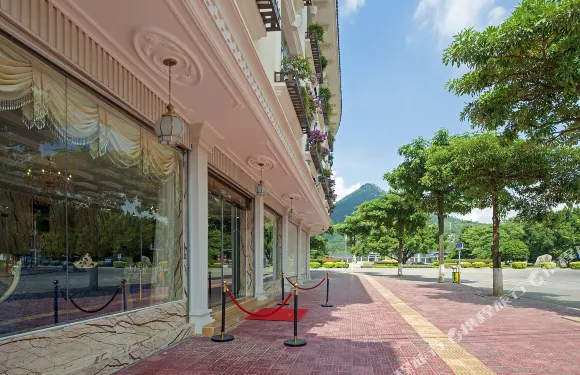 雲霄星際精品酒店