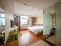 南丹新天地大酒店 - 标准大床房