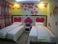 上海悠爱主题酒店 - 时尚双床房