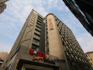 Motel 168 (Shanghai Xujiahui Shanghai Stadium Tianyaoqiao Road)