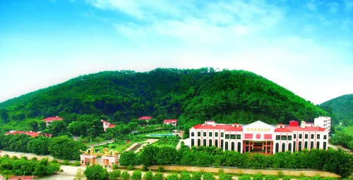 Zuiranju Holiday Hotel Hotels in Deqing