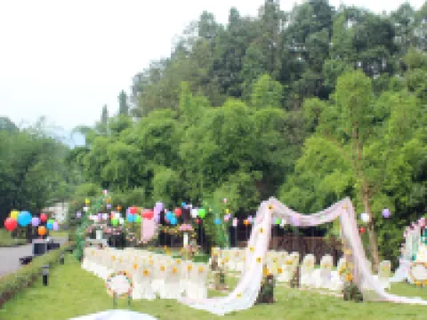 Mufu Leisure Mountian Resort Hotels in Muchuan