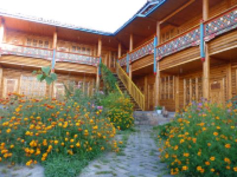 泸沽湖花楼酒店