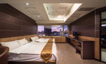 Twinstar Hotel