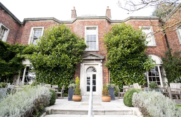 佩爾韓之家酒店