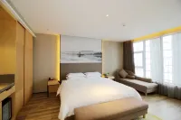 Qingdao Yilan Xinsu Hotel (Shilaoren bathing beach, International Convention and Exhibition Center)