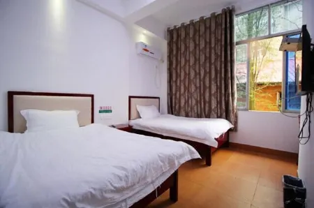 Xunwu Yihao Hotel Отели рядом с достопримечательностью «Zhongshan Pedestrian Street»