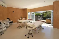 Wai Ora Lakeside Spa Resort - spa