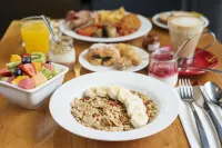 Majestic Roof Garden Hotel - Aamiainen