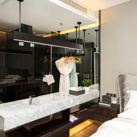 Isadora Hotel(Fuzhou juyuanzhou subway station store) Отели рядом с достопримечательностью «Фуцзянский Университет Фуцзянь-Юго-Западные ворота»
