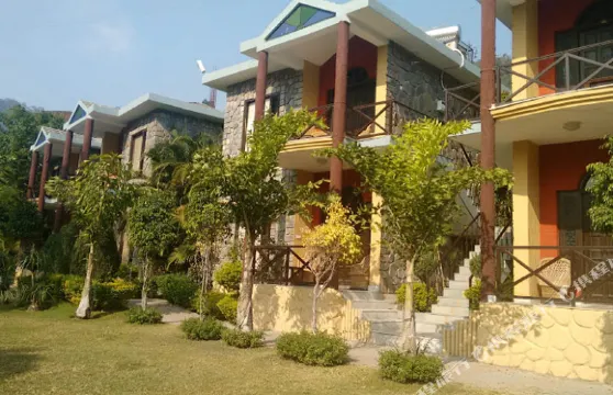 薩爾瓦斯納拉亞納宮酒店