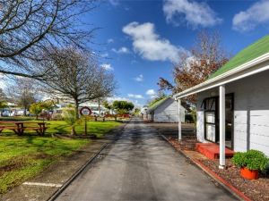 Auckland Northshore Motels & Holiday Park