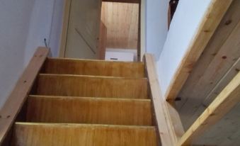 Pujiang Xinguang Double Well House
