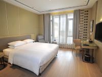 上海国际旅游度假区万怡酒店 - 露台尊贵大床房