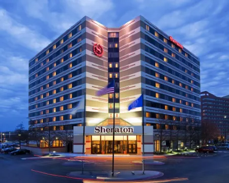 Sheraton Suites Chicago O'Hare Hotels in Rosemont