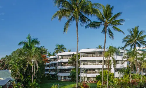 Roydon Beachfront Apartments