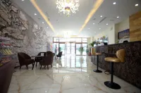 Roman Hotel Baiyangdian