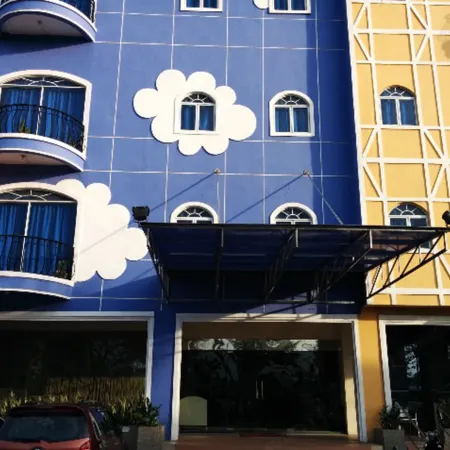 Sky View Hotel Managed by OS