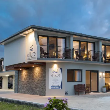 Allure on Ocean Motel