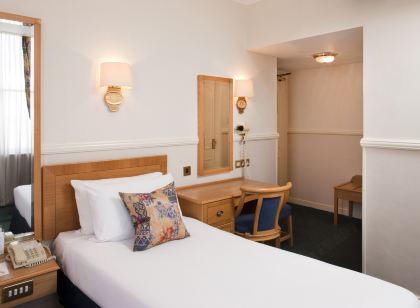 Berjaya Eden Park London Hotel