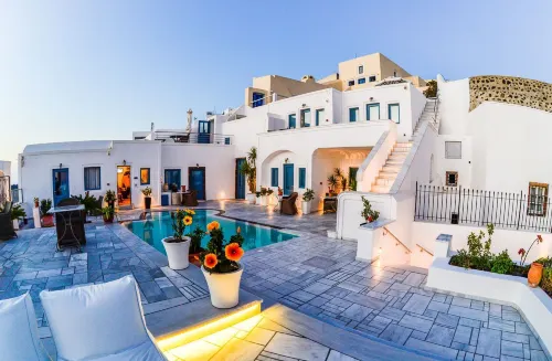 Anteliz Suites Hotels in Santorini