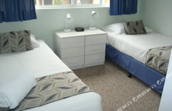 金斯頓灘13單元主帆公寓