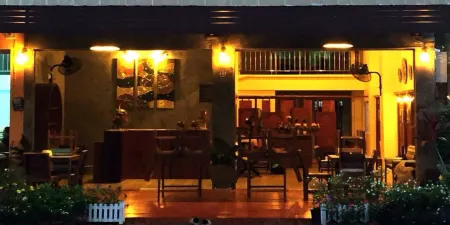 Phangan Barsay Hostel