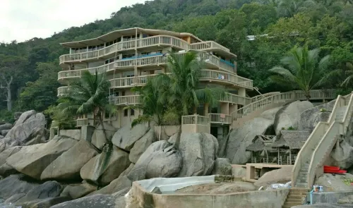 Hin Wong Apartments Dive & Snorkel Resort - parkir