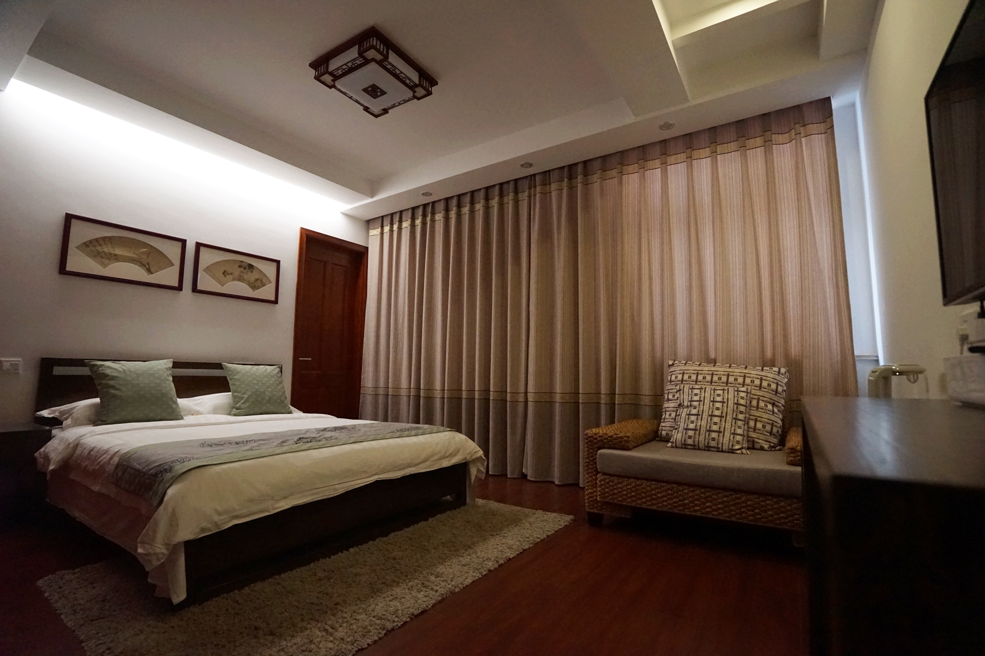 Lane·YunGeOver view