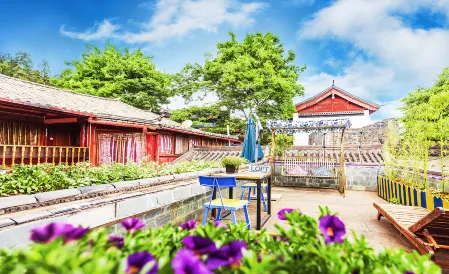 Crossing Building Inn (Lijiang Ancient City Mufu Branch)