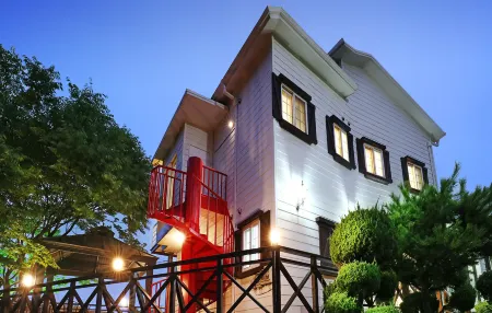 Boryeong Thirasel Pension Отели в г. Порён