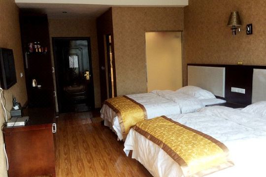 平坝尚友商务宾馆