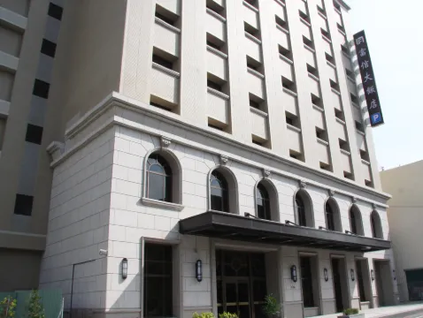 フーシン ホテル タイナン