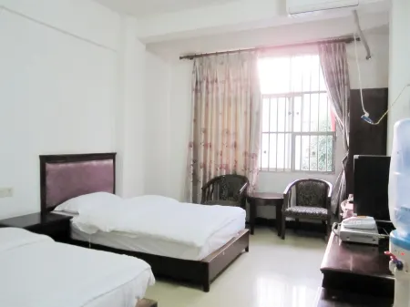 Longyuan Hotel Отели в г. Пинсян