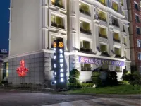 Santana Hotel - ที่มีที่จอดรถ