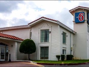 Motel 6 Euless, TX - DFW West