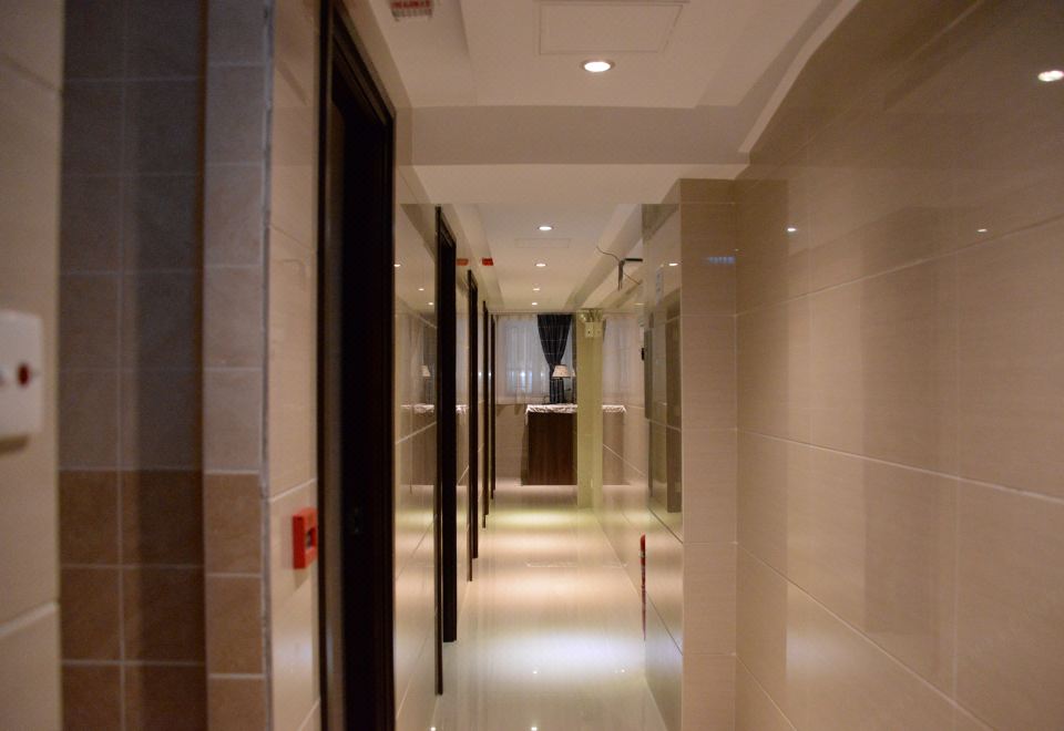 Hong Kong Full Harvest Inn