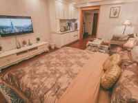 威士鹿公寓酒店(武汉泛海CBD店) - 雪洛克欧式大床房