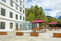 Holy Holiday Hotel Hotels in Xiaojin County