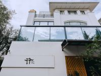 昆明滇池度假区许院客栈 - 花园