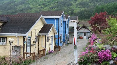 Hotel Exterior Sanmom Pension Photo